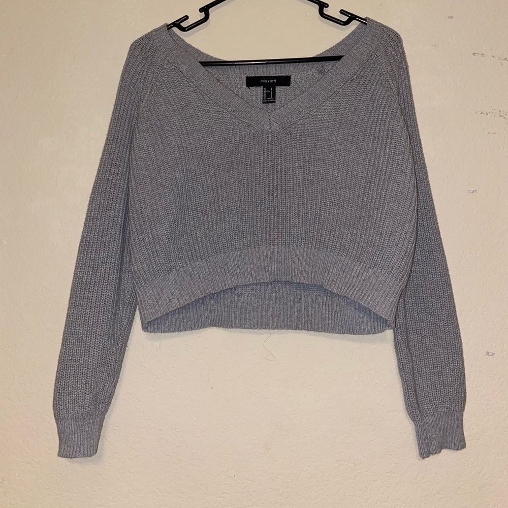gray cropped sweater